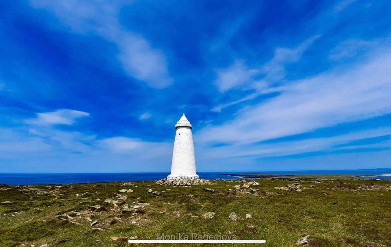 Seascape On The Edge Of Town: 4 Beds All Ensuite. Belmullet ภายนอก รูปภาพ
