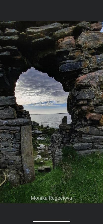 Seascape On The Edge Of Town: 4 Beds All Ensuite. Belmullet ภายนอก รูปภาพ