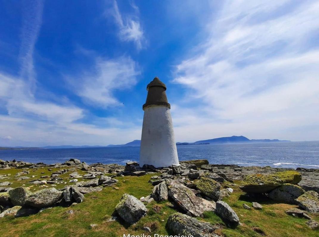 Seascape On The Edge Of Town: 4 Beds All Ensuite. Belmullet ภายนอก รูปภาพ