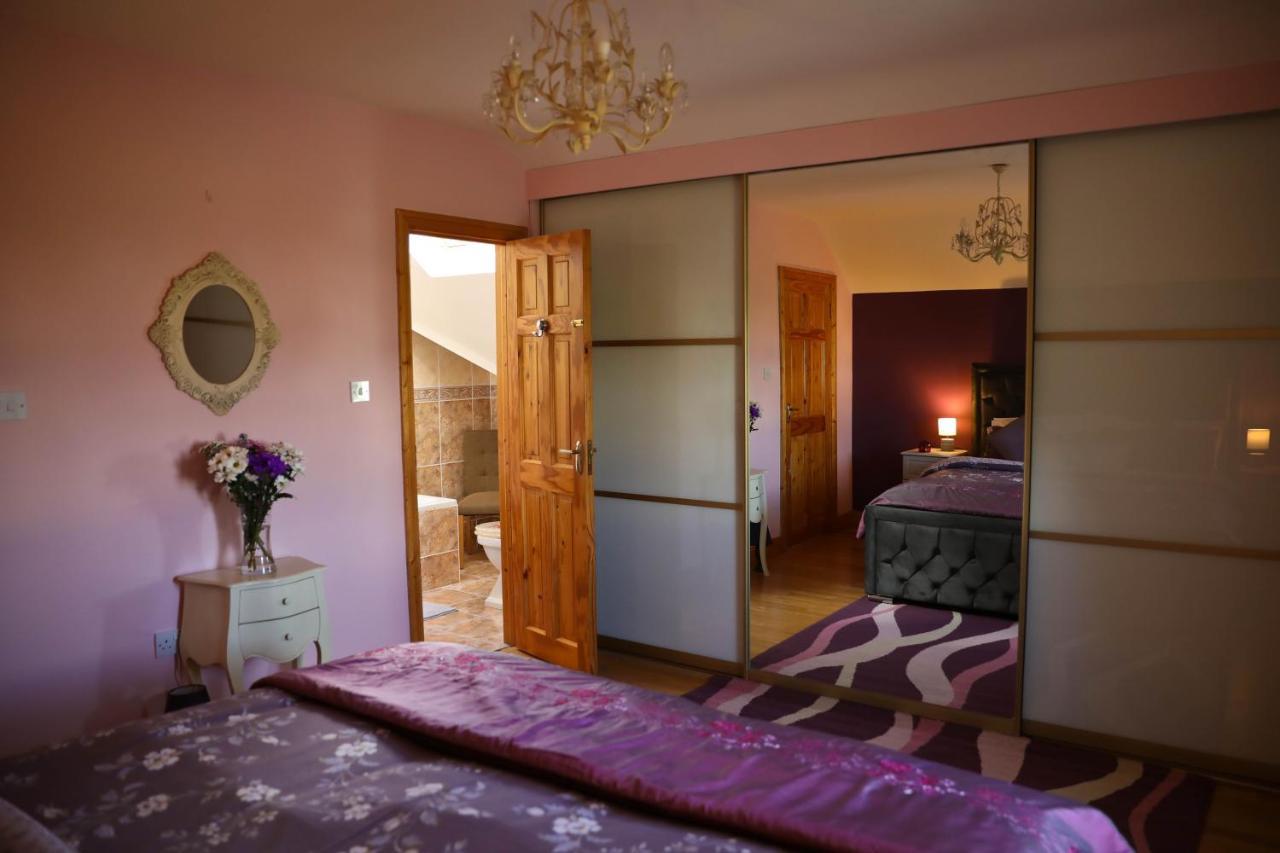 Seascape On The Edge Of Town: 4 Beds All Ensuite. Belmullet ภายนอก รูปภาพ